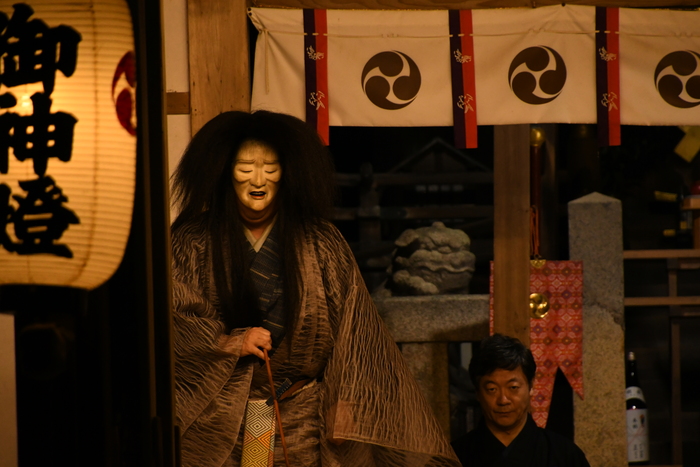 秋の夜を彩る、高安ゆかりの能楽