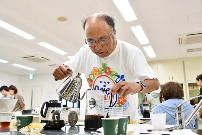 一杯のコーヒーから広がる、香りと大人の時間