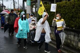 写真：地域住民による避難及び要配慮者支援訓練