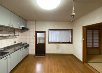 写真:事例1(before キッチン)