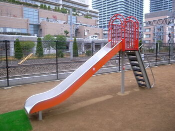 滑り台写真