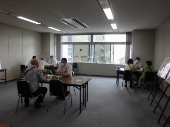 写真:相談会様子