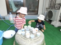 写真:水遊び1
