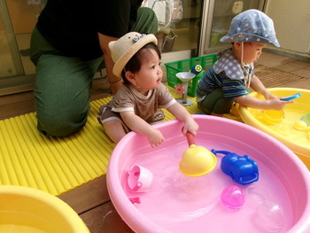 水遊び
