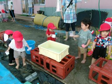 写真：0.1.2歳児クラスの様子7