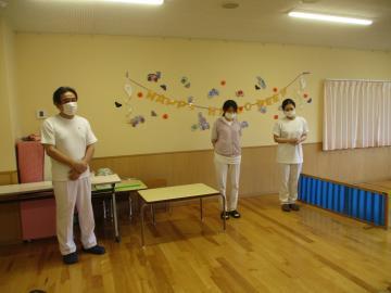 写真：試食会の様子2