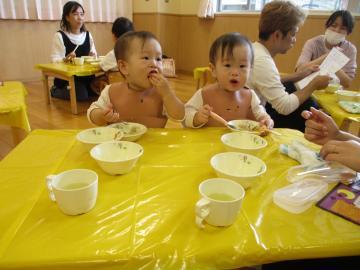 写真：試食会の様子4
