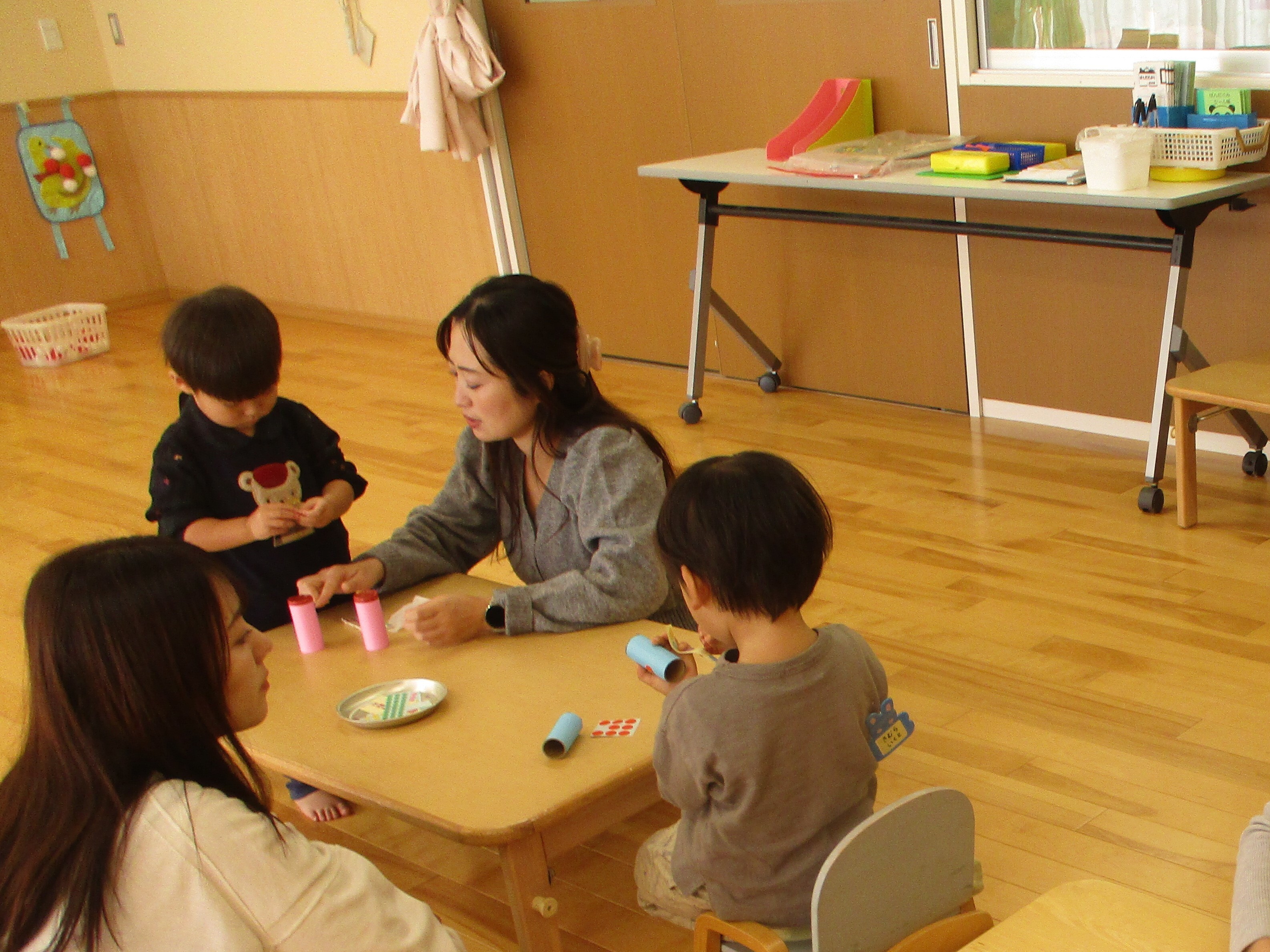 写真：[つくってあそぼう」の様子5