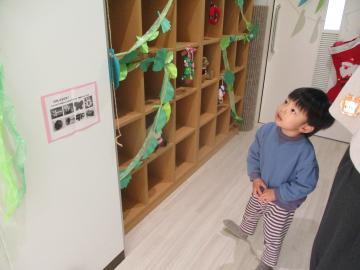 写真：クリスマス製作の様子6