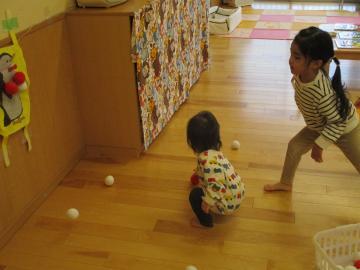 写真：お正月遊びの様子4