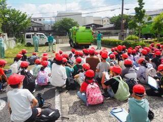 写真：社会見学
