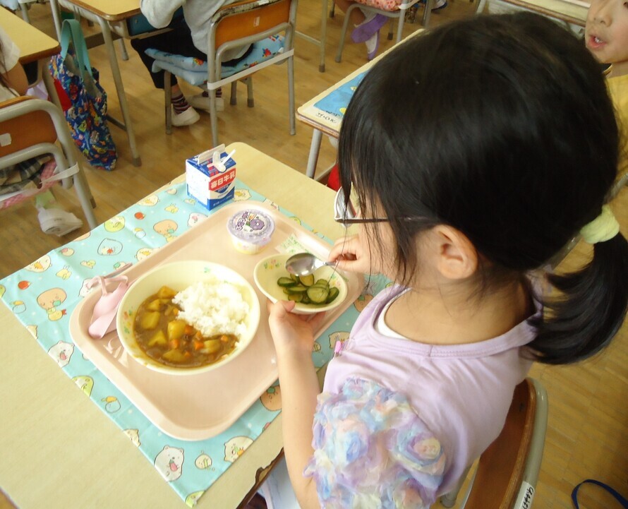 写真：給食2