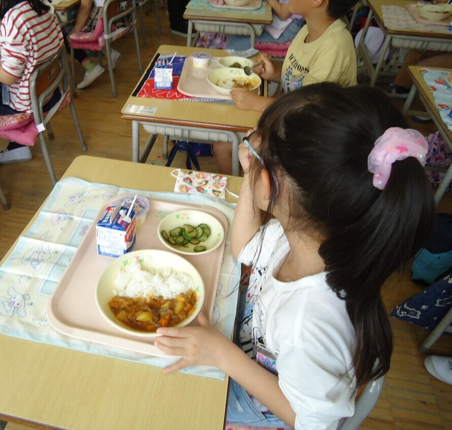写真：給食4