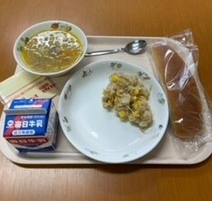 写真：給食献立 4月11日