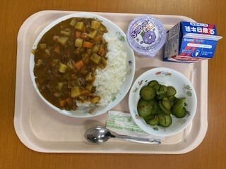 写真：給食献立 4月15日