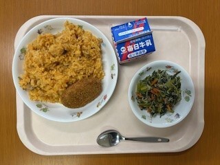 写真：給食献立 4月16日