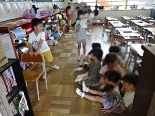 写真:1年生の国語の授業2