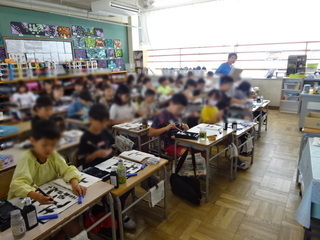 写真:3年生の書写の授業1