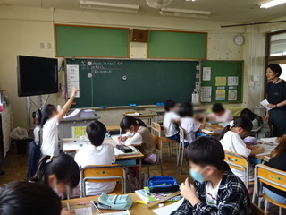 写真:社会の授業