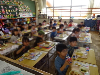写真：給食6