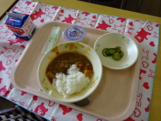 写真：給食3