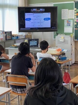 写真:5年「SOSの出し方教育」