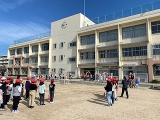 写真：対面式