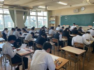 写真：中間テスト2日目1