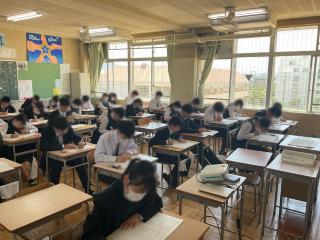 写真：中間テスト2日目2