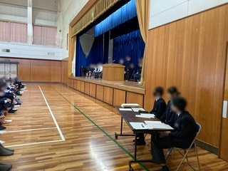 写真：生徒会役員選挙立合演説会1