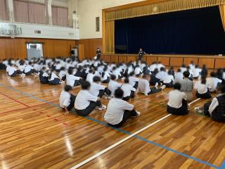 写真：1年生宿泊学習前準備1