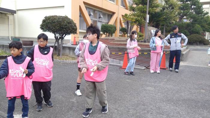 刑部小学校区のピンクシャツデー取組3