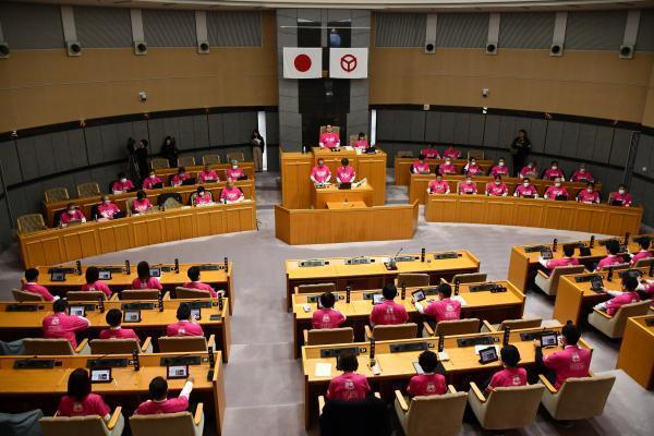 写真：ピンクシャツデー議会2