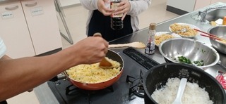 写真：トンフェイ学級 新入生歓迎会1
