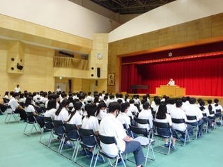 写真：1学期終業式の様子1