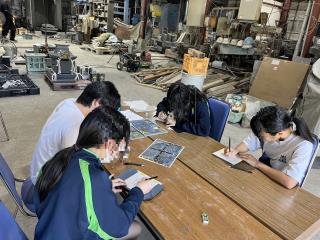 写真:鷹島特産の石材加工体験