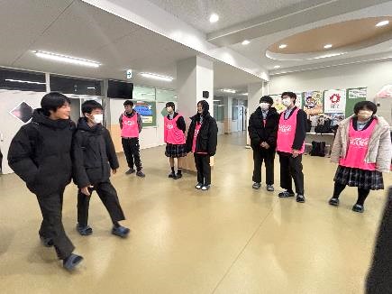 ピンクシャツデーあいさつ運動08