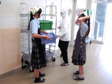 写真：2学期給食スタート1