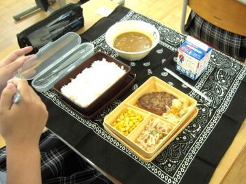 写真：2学期給食スタート3