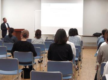 写真：宿泊学習保護者説明会1