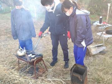 写真：科学部・竹炭づくり5