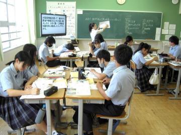 写真：教育実習生の授業3