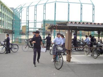 写真：自転車点検2