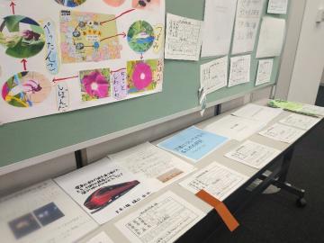 写真：理科の作品展示の様子2