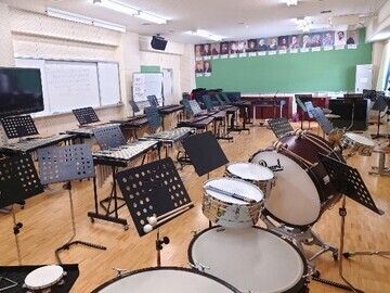 写真：共用エリア4F・前期課程音楽室