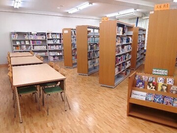 写真：共用エリア2F・後期課程側図書室