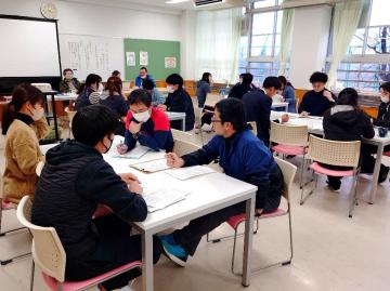 写真：国語の授業研究1