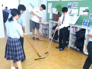 写真：大学生の教育実習1