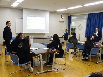 写真：授業と講演2
