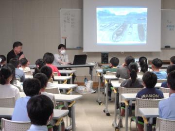 写真：平和教育聞き取り学習の様子06